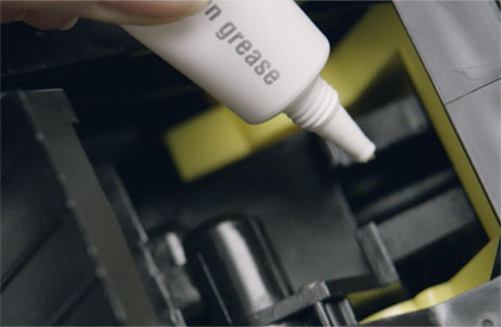 Lubricating the brew group 